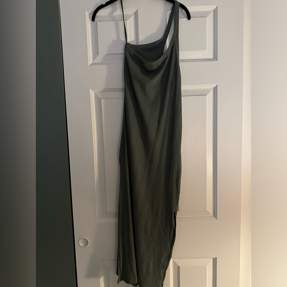 One Shoulder Midi-Dress
